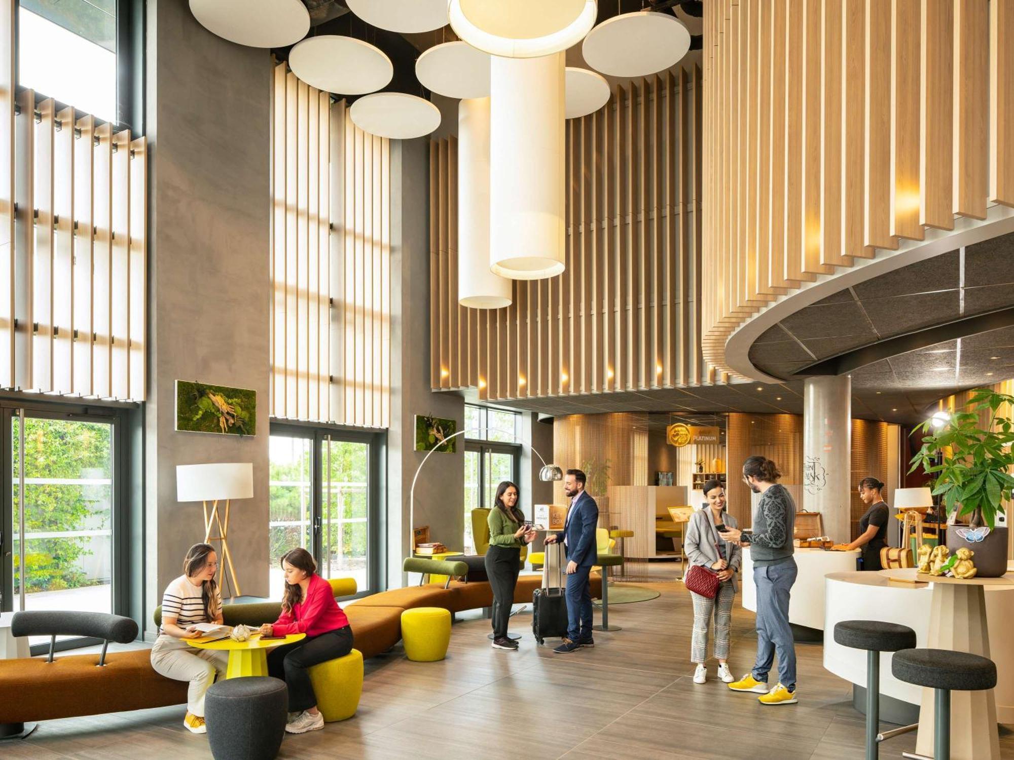 Novotel Paris Coeur D'Orly Airport Экстерьер фото